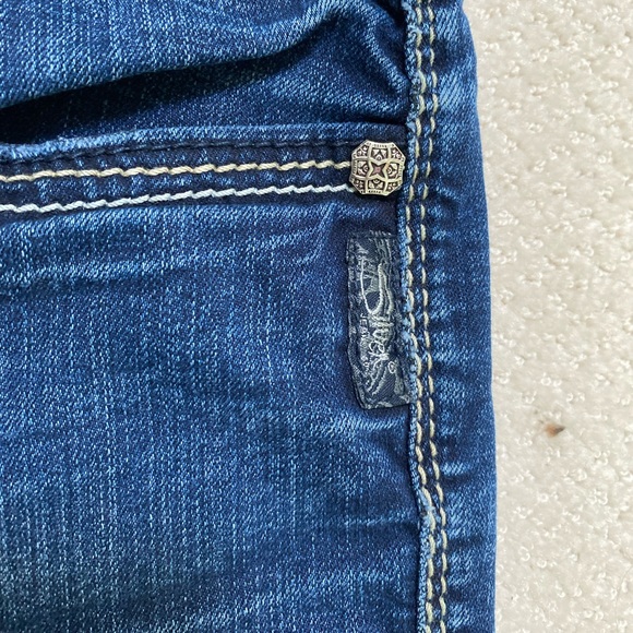 Silver Jeans - size 29x33 - Picture 2 of 7